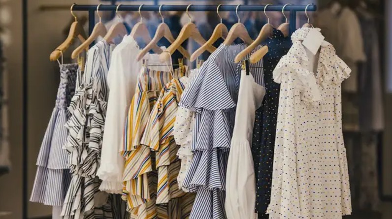 Visual Merchandising Techniques for Small Clothing Stores